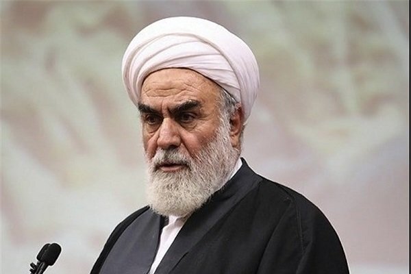 محمدی گلپایگانی: آیت‌الله محمودی شخصیتی جامع الاطراف بود