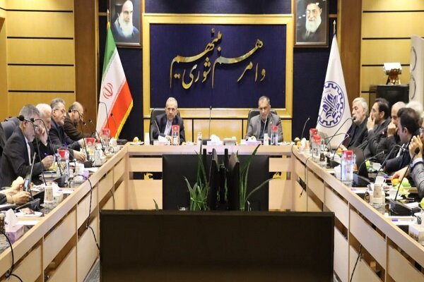 بازدید معاون وزیر خارجه از دانشگاه شریف