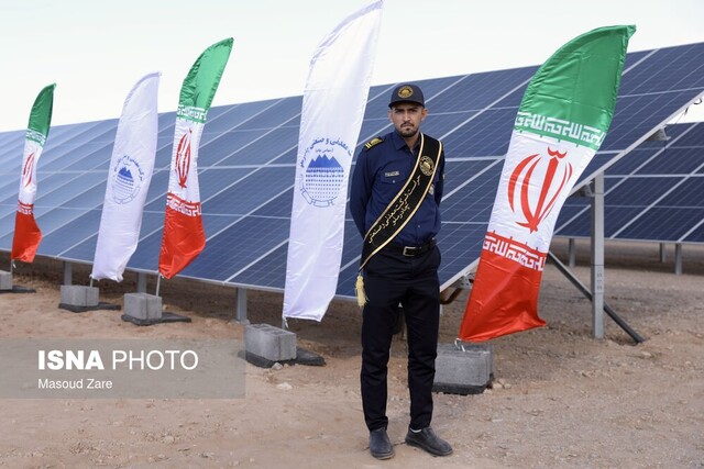 افتتاح نیروگاه خورشیدی ۱۰۰ مگاواتی در شاهرود