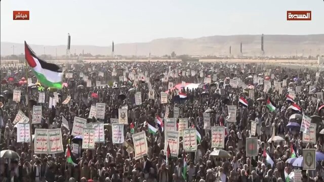 راهپیمایی یمنی‌ها در حمایت از فلسطین