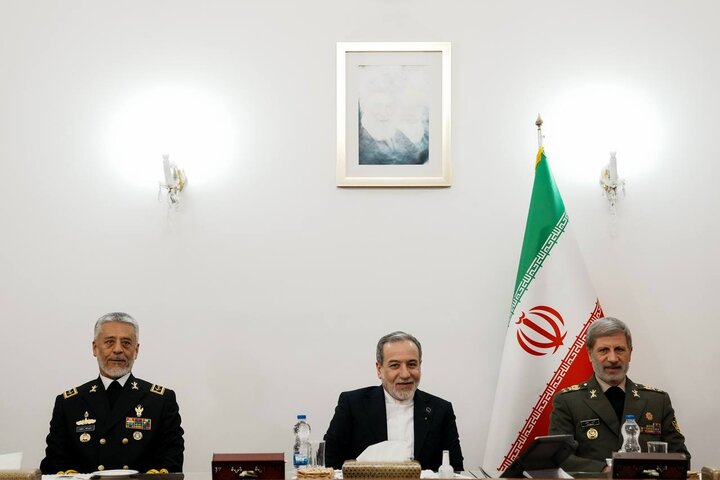 عراقچی: اقتدار دیپلماسی ایران، برآمده از توان نیروهای مسلح است عراقچی: اقتدار دیپلماسی ایران، برآمده از توان نیروهای مسلح است