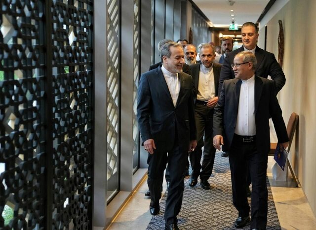 احوالپرسی دیپلماتیک ویتکاف و کوشنر با عراقچی