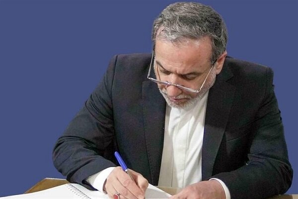 تبریک وزیر امور خارجه به مناسبت پیروزی تیم فوتسال ایران