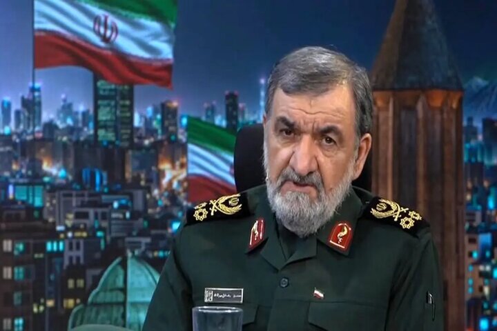 رضایی: پیام روشن حضور مردم در ۲۲ بهمن پرچم برافراشته ایران است