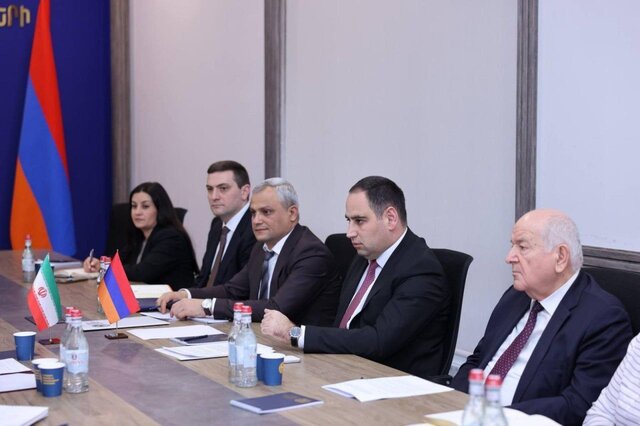 تسریع در ساخت خط انتقال برق ارمنستان به ایران 