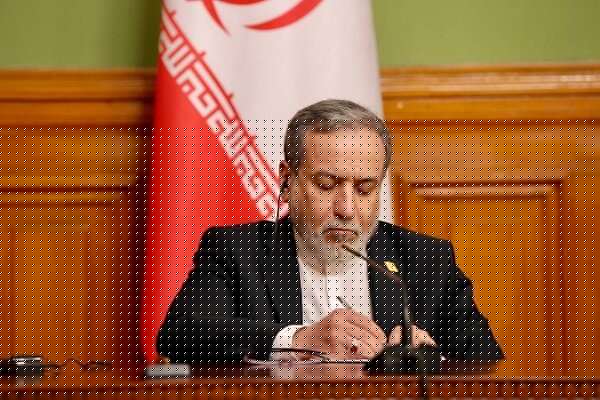 عراقچی: همسایگان در اولویت ما هستند